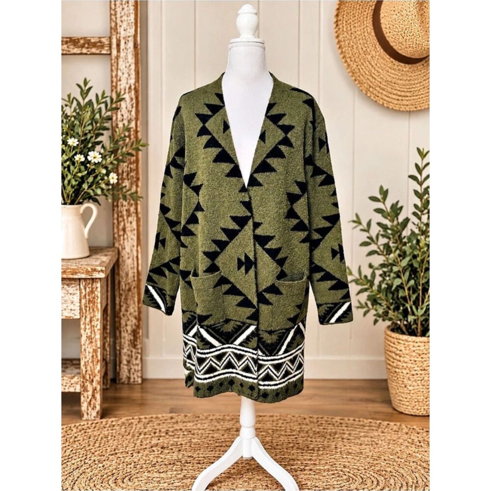 Frye Women's Patterned Cardigan Geometric Cardigan in Green & Black Size Large